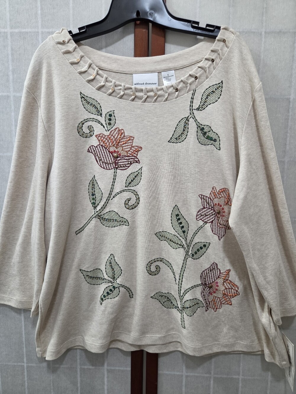 Alfred Dunner Cottagecore Embroidered Floral Scoop Neck Cream Top XL Grannycore